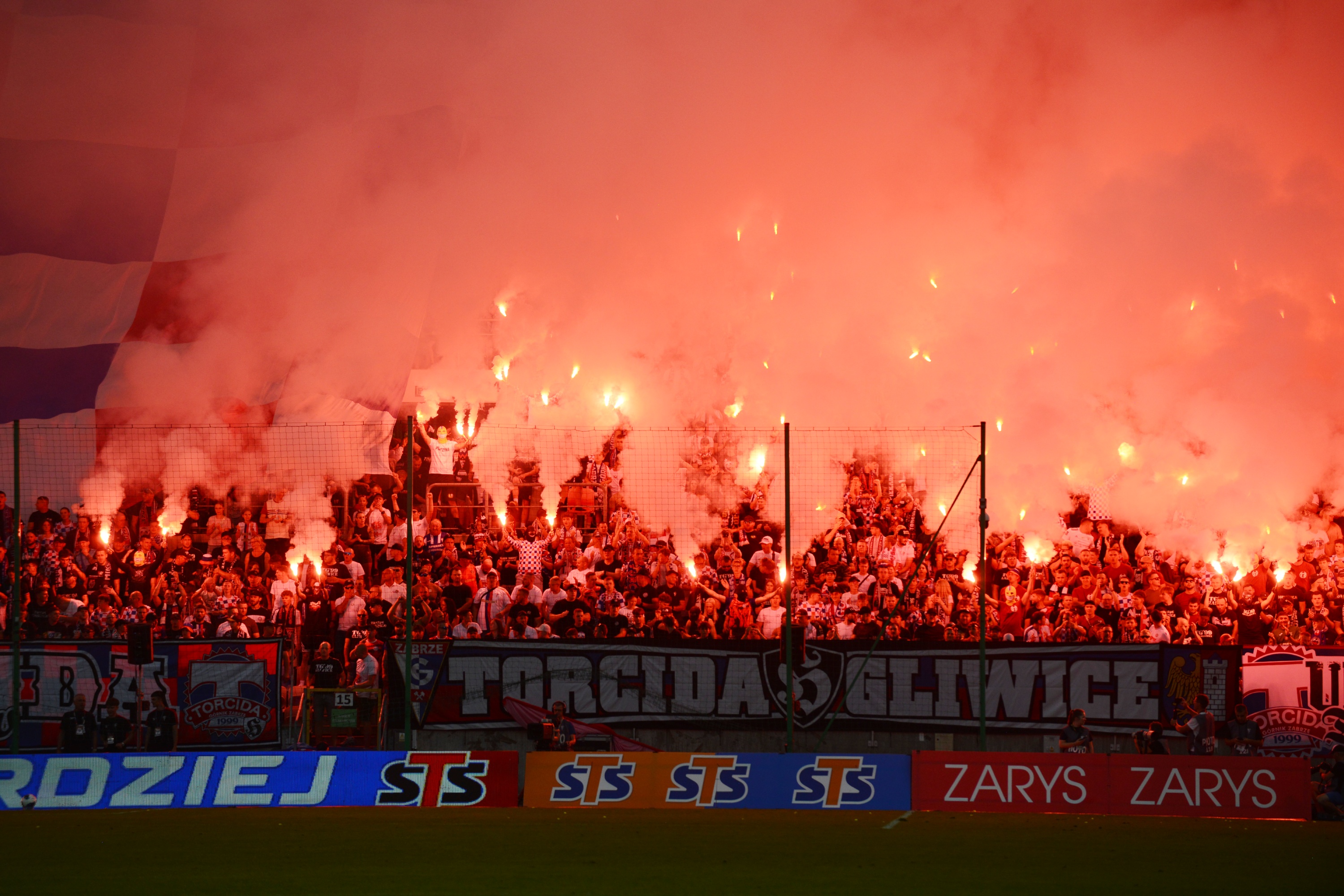 Górnik Zabrze - Fenerbahce Stambuł w obiektywie PeCeta (galeria)