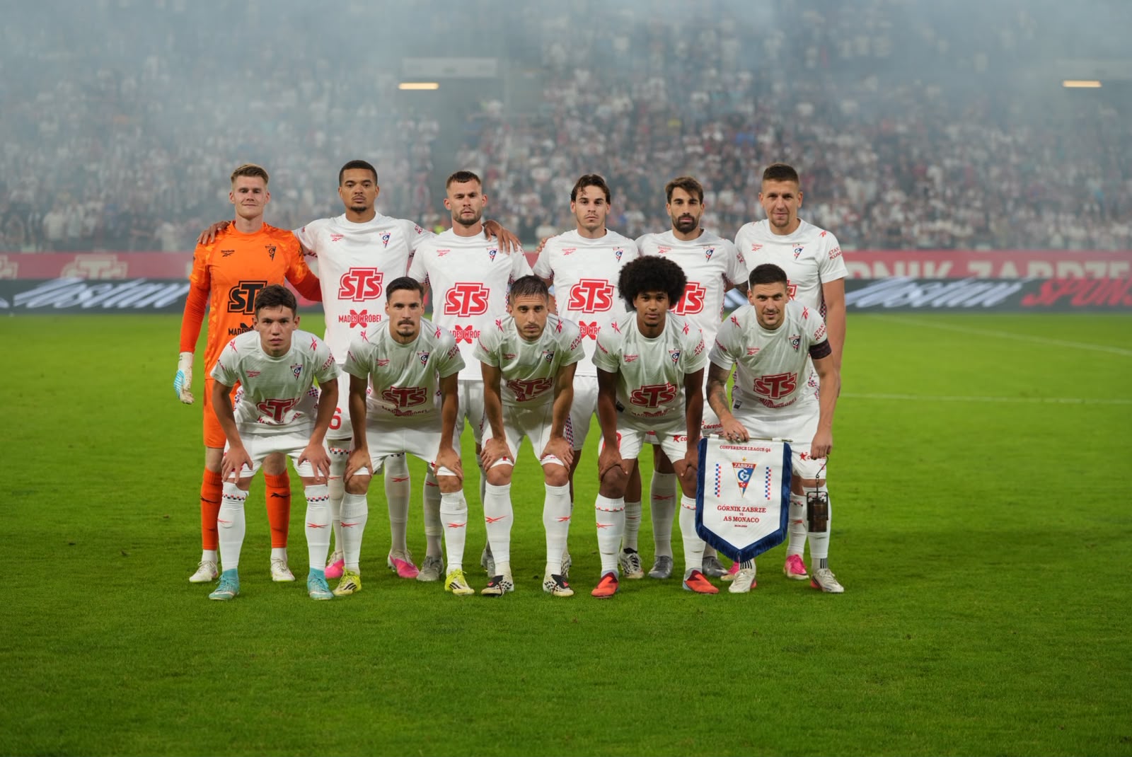 Mecz pod lupą: Przebieg gry i najważniejsze momenty domowego starcia przeciwko AS Monaco!